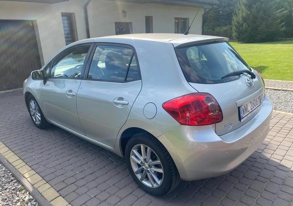 Toyota Auris cena 24500 przebieg: 209300, rok produkcji 2009 z Radzymin małe 154